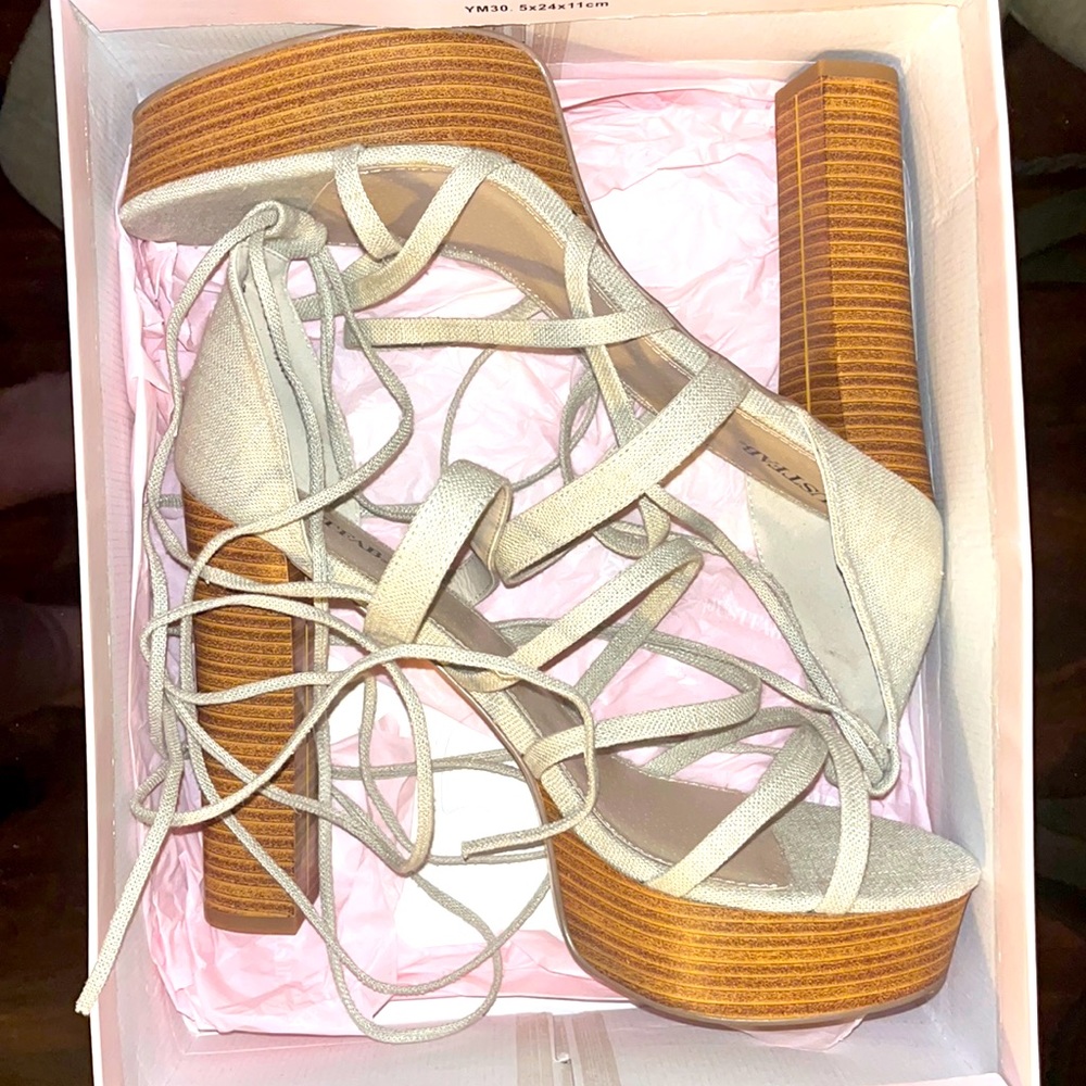 7”lace me up sandals